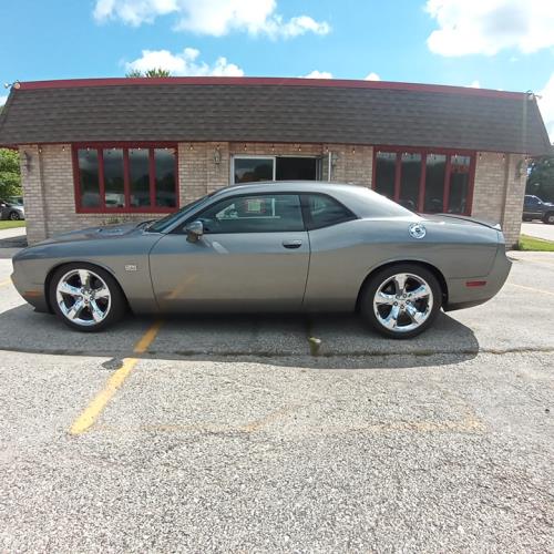 2012 Dodge Challenger R/T's photo